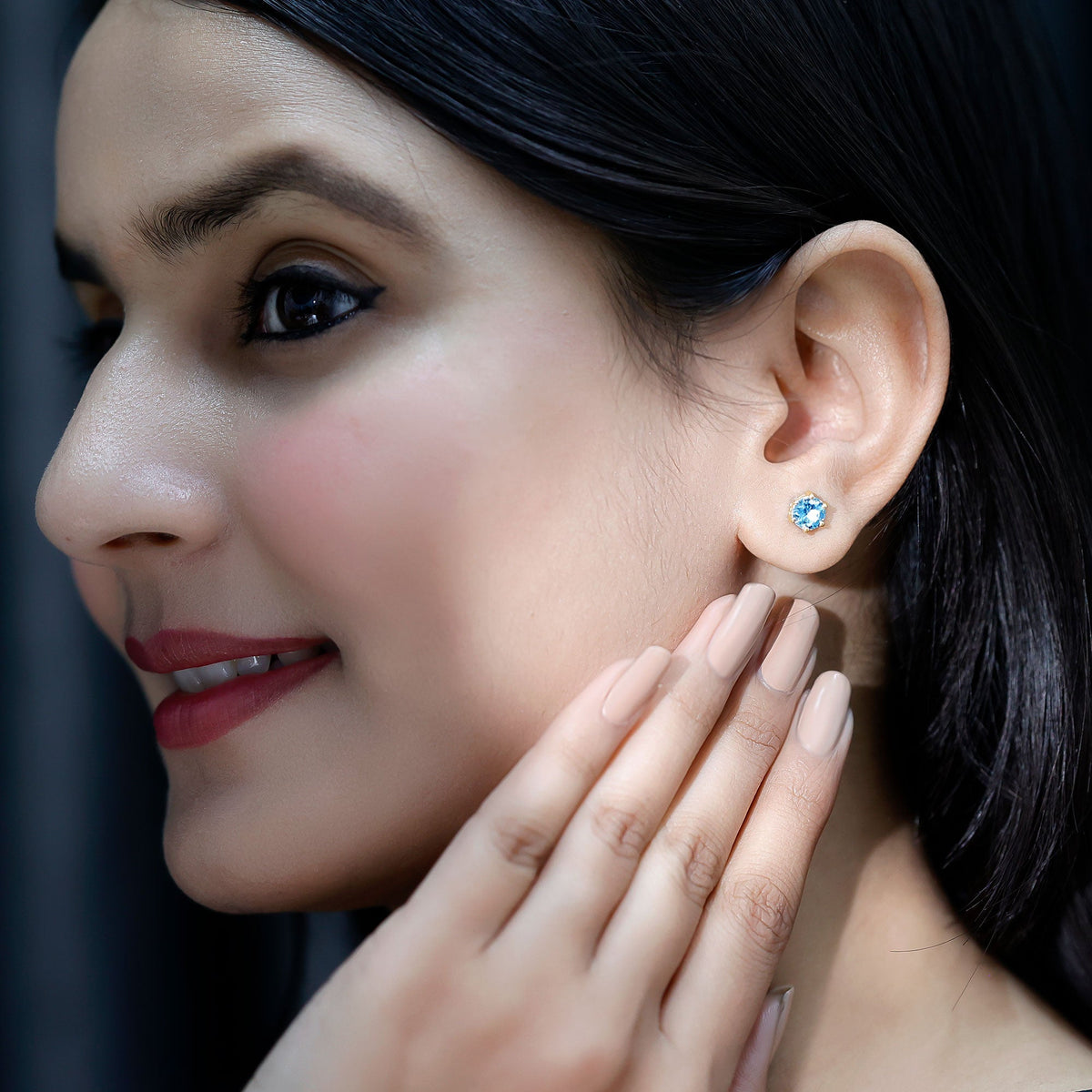 Aquamarine Stud Earrings – 6mm Round Solitaire With Claw Prong Setting