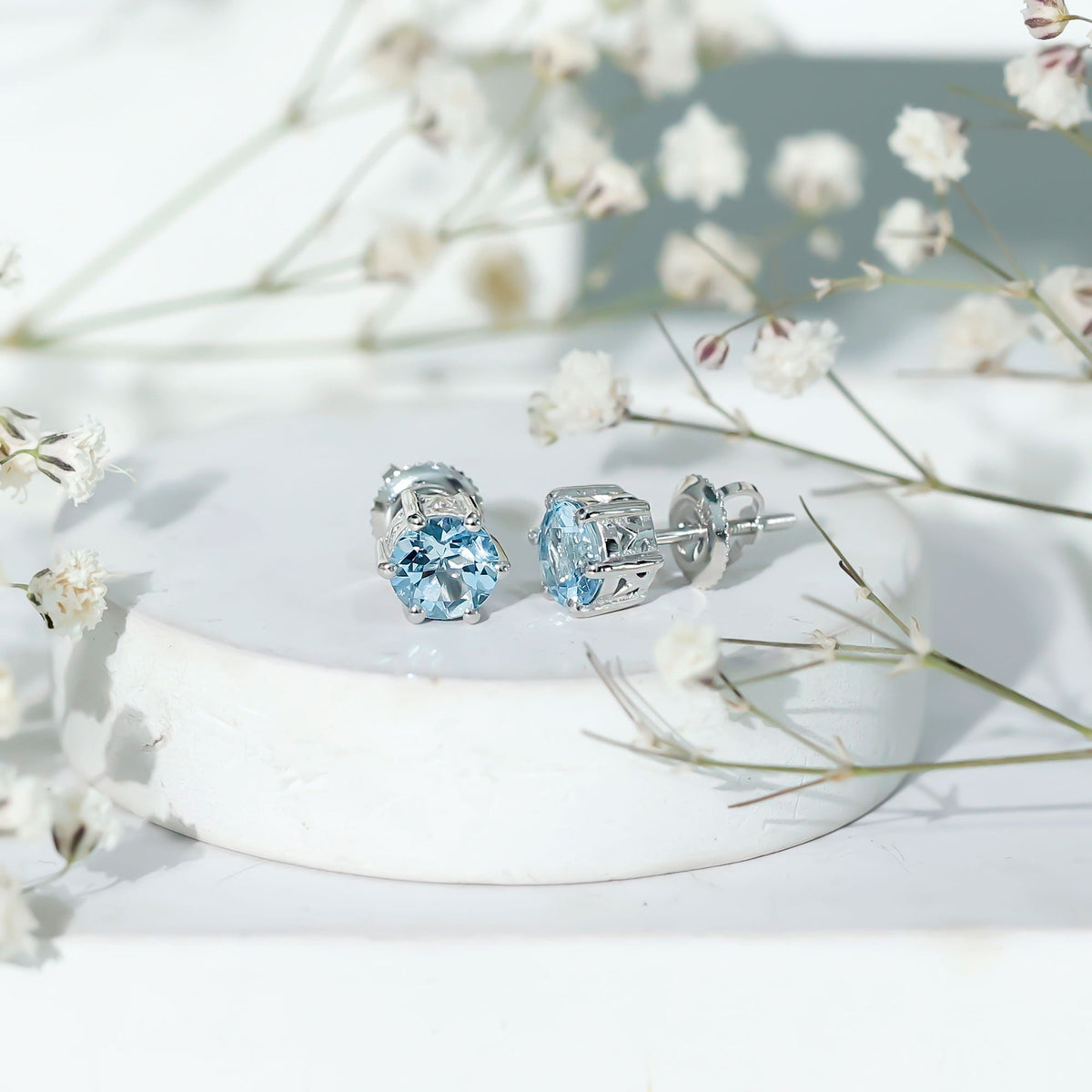 Aquamarine Stud Earrings – 6mm Round Solitaire With Claw Prong Setting
