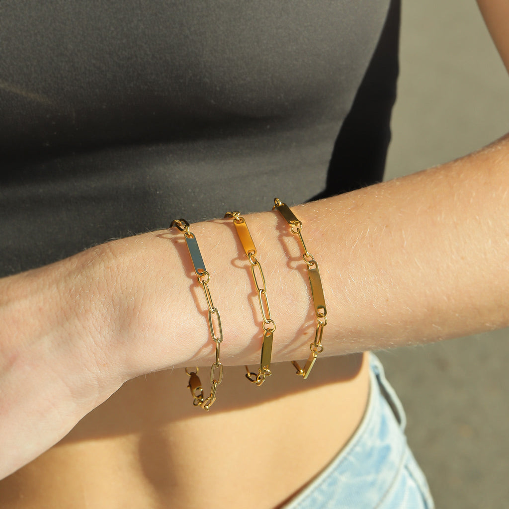 Engraved Gold Paperclip Bracelet – Custom Name Bar | 18K Stainless Steel Jewelry