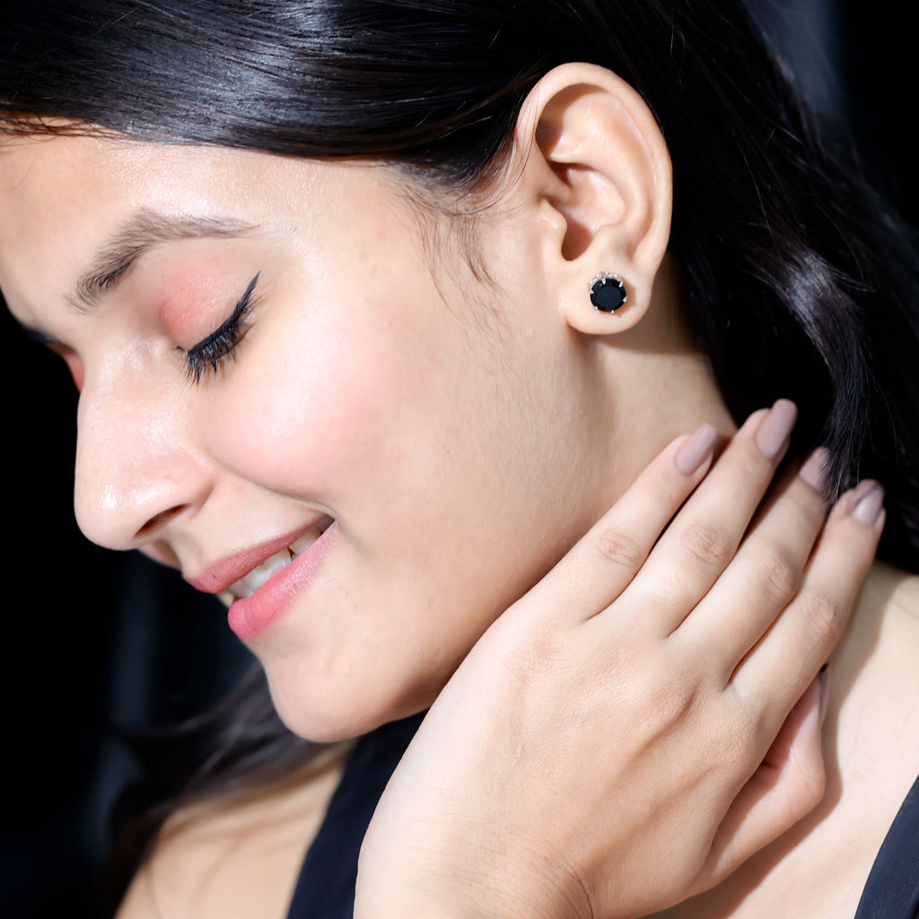 Black Onyx Solitaire Stud Earrings in Claw Setting