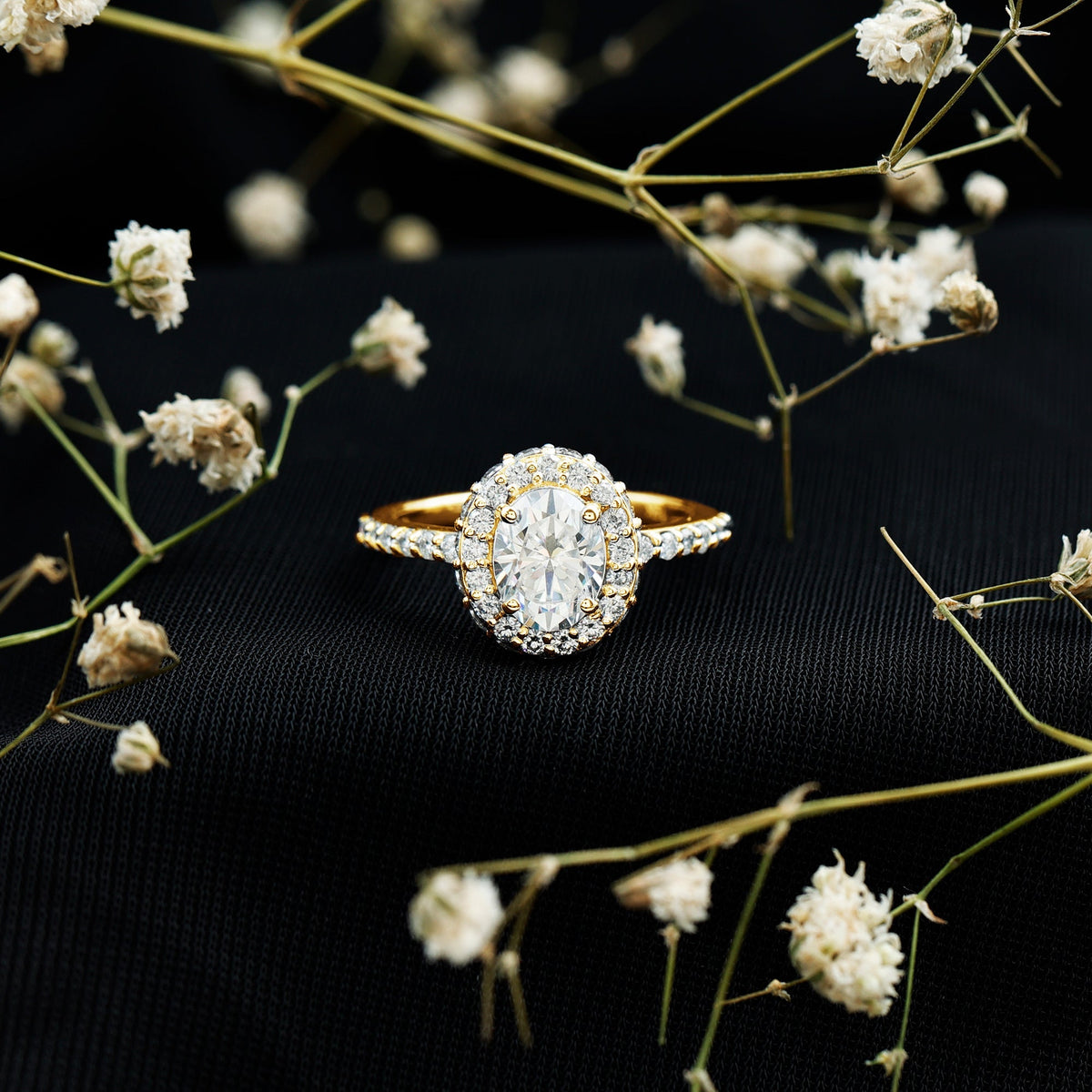 Brilliant Cut Moissanite Classic Engagement Ring with Halo