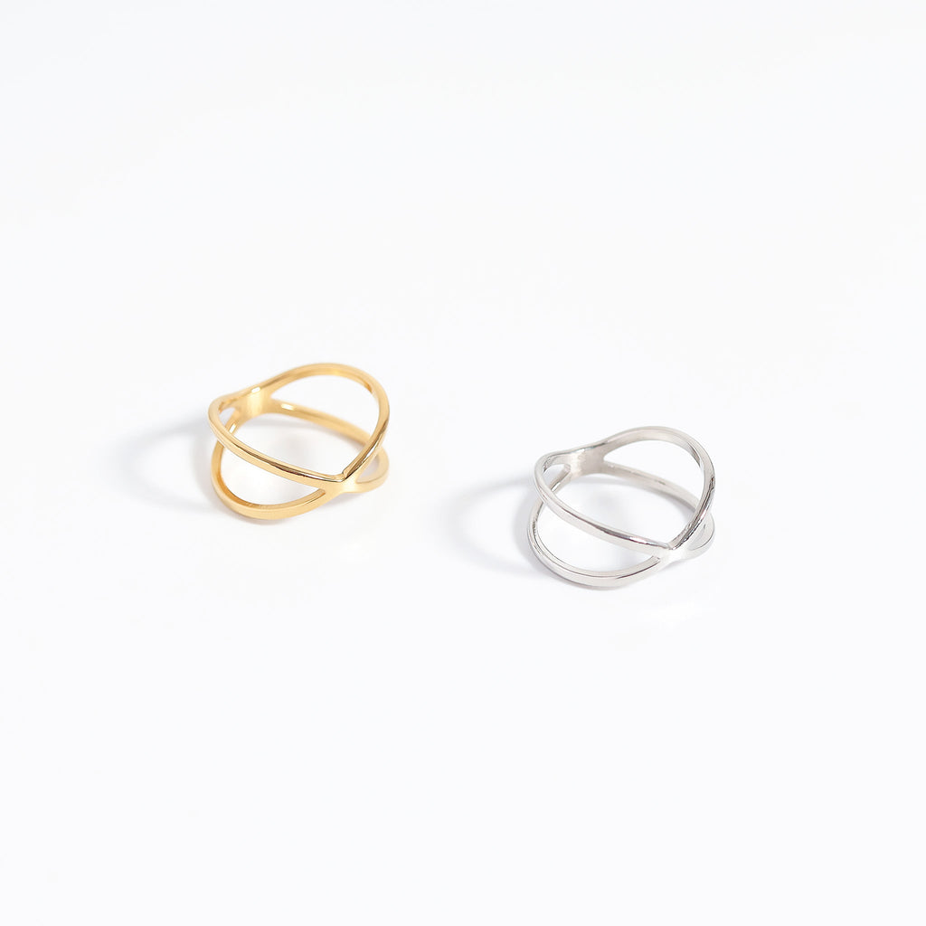 18K Gold Geometric Ring – Modern Criss-Cross Stainless Steel Statement Jewelry