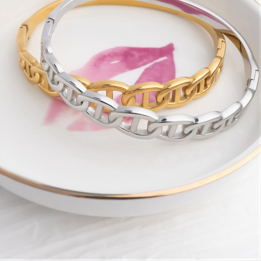 Gold Chain Bangle – 18K Gold PVD Coated Stainless Steel Oval Bracelet - Bracelets | Sunflower Soul Boutique