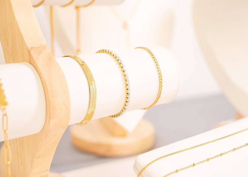 Diamond Cut Curb Chain 18K Gold Bracelet – Durable Hypoallergenic Stainless Steel Jewelry - Bracelets | Sunflower Soul Boutique