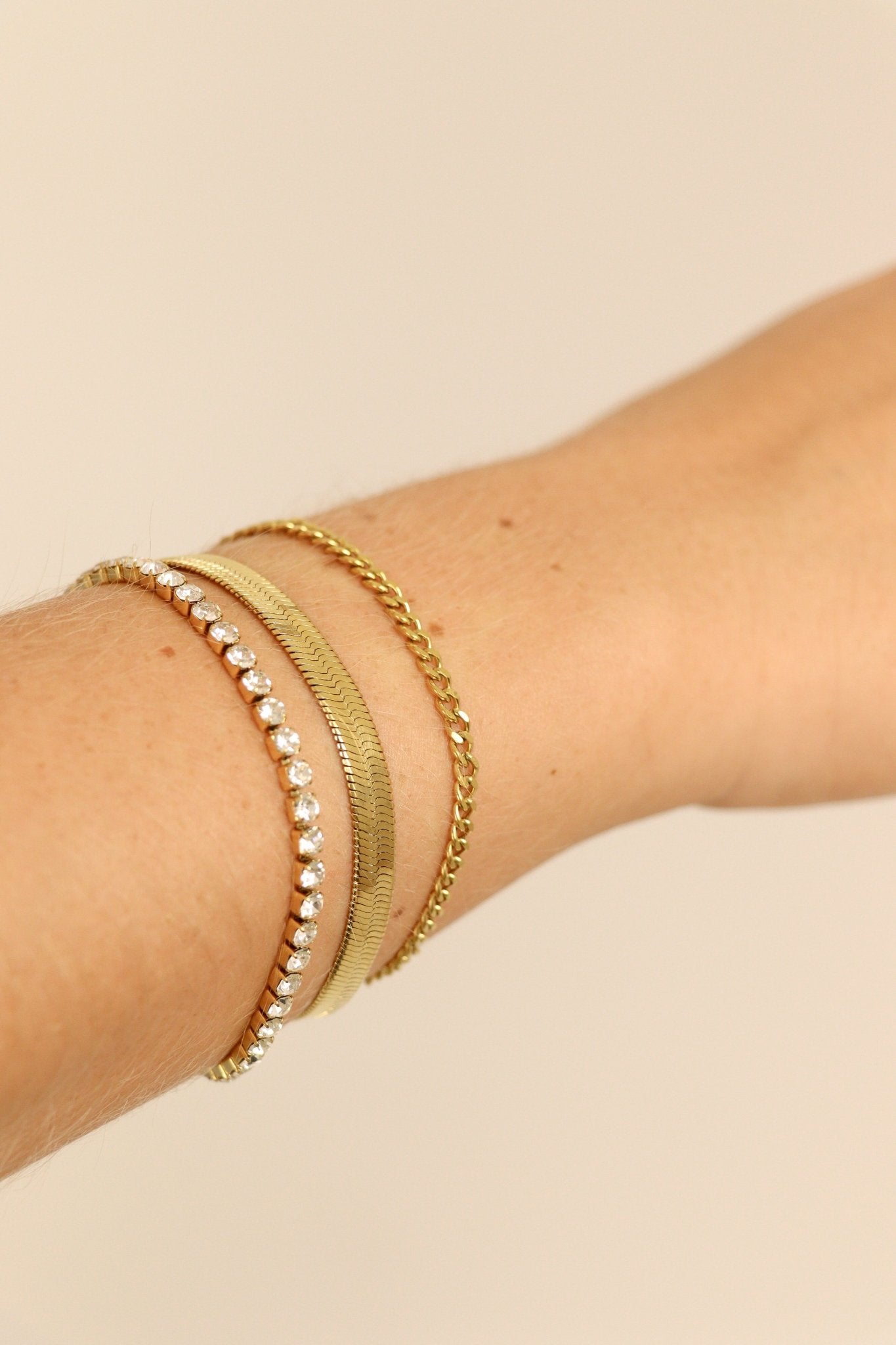 Diamond Cut Curb Chain 18K Gold Bracelet – Durable Hypoallergenic Stainless Steel Jewelry - Bracelets | Sunflower Soul Boutique