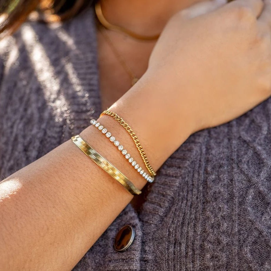 Diamond Cut Curb Chain 18K Gold Bracelet – Durable Hypoallergenic Stainless Steel Jewelry - Bracelets | Sunflower Soul Boutique