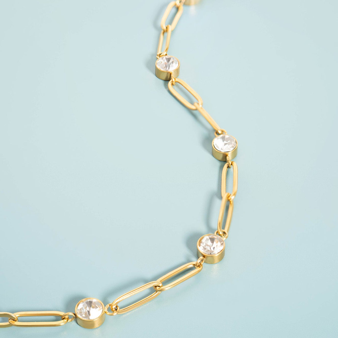 Gold Paperclip Necklace – 18K Gold Plated Stainless Steel Chain with Crystals