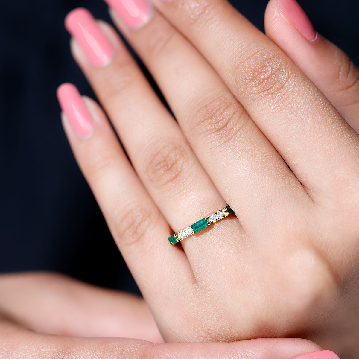 Emerald Diamond Ring – Stackable Band Ring With Baguette Cut Emerald & Diamonds