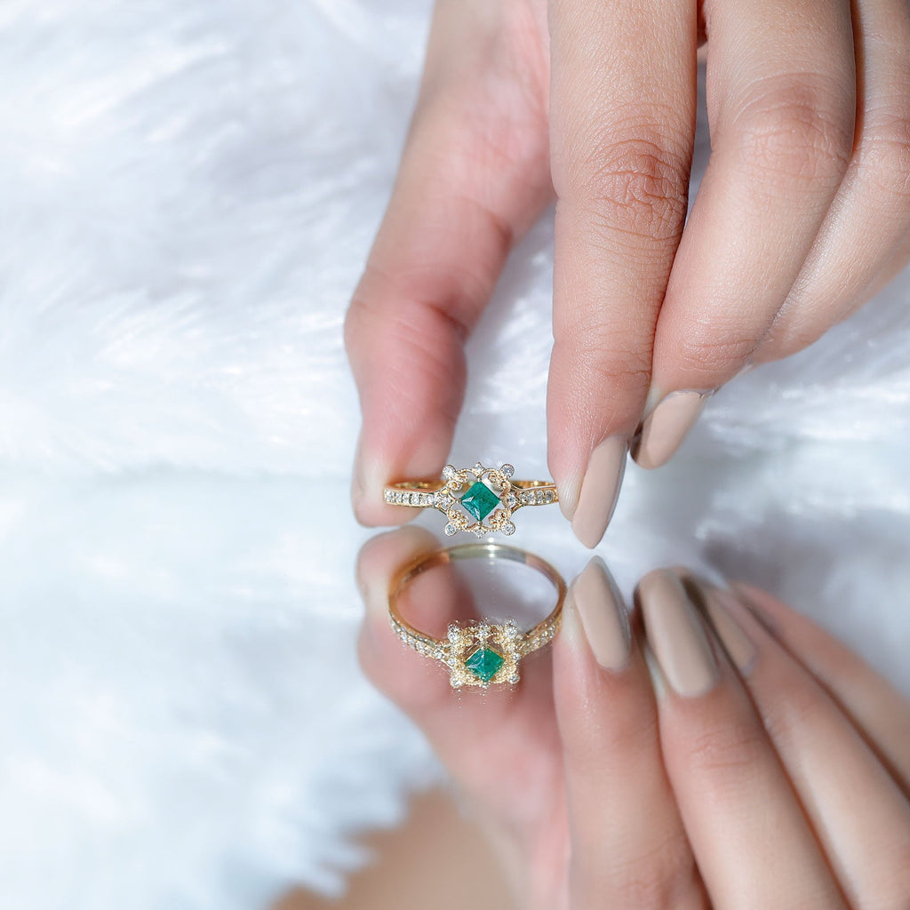 Emerald Engagement Ring – Antique Vintage Diamond Accent Princess Cut Design