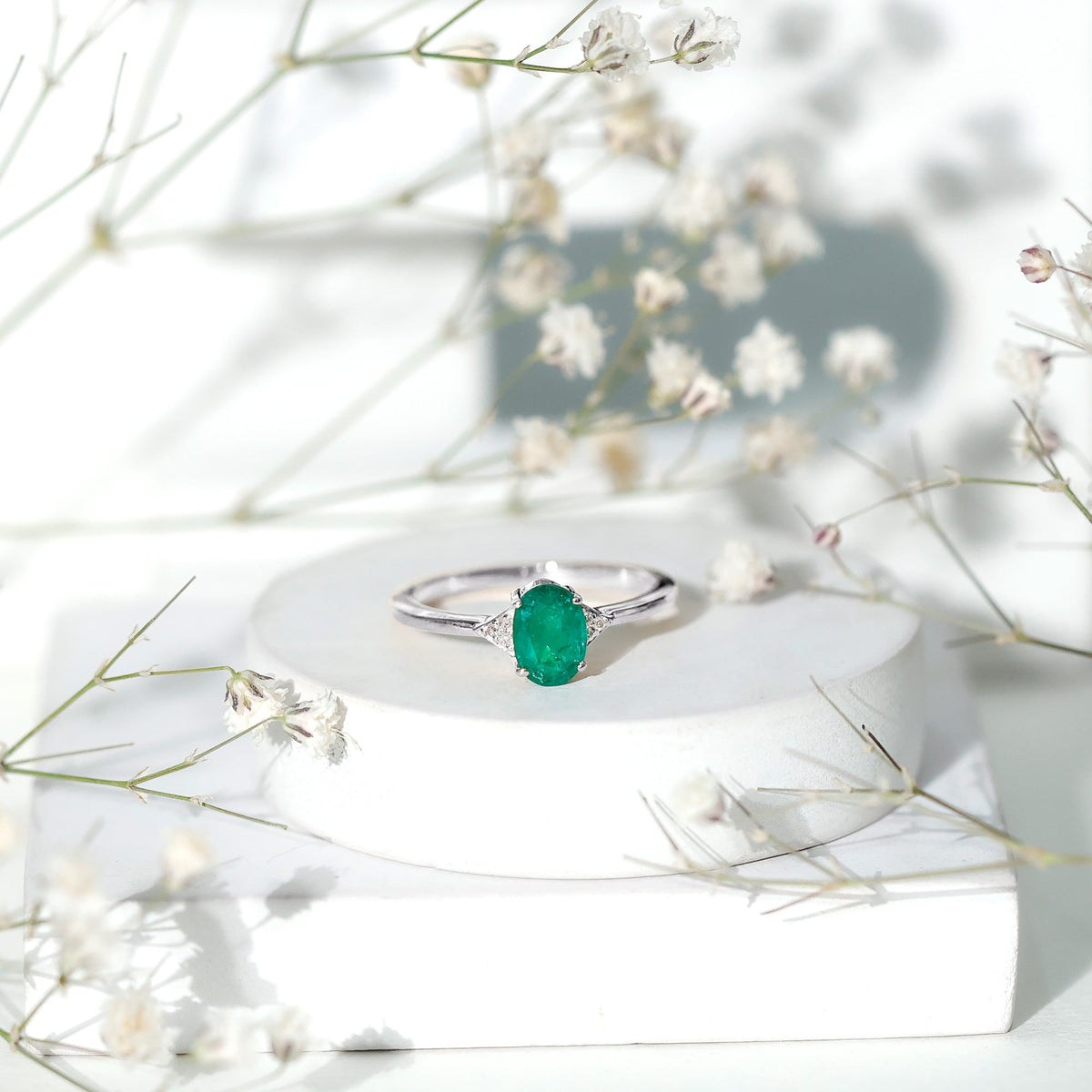 Emerald Engagement Ring - Solitaire 5x7 MM Oval Emerald with Diamonds | AAA Quality