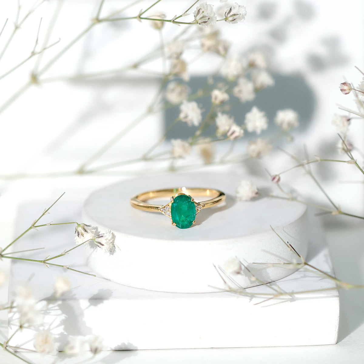 Emerald Engagement Ring - Solitaire 5x7 MM Oval Emerald with Diamonds | AAA Quality