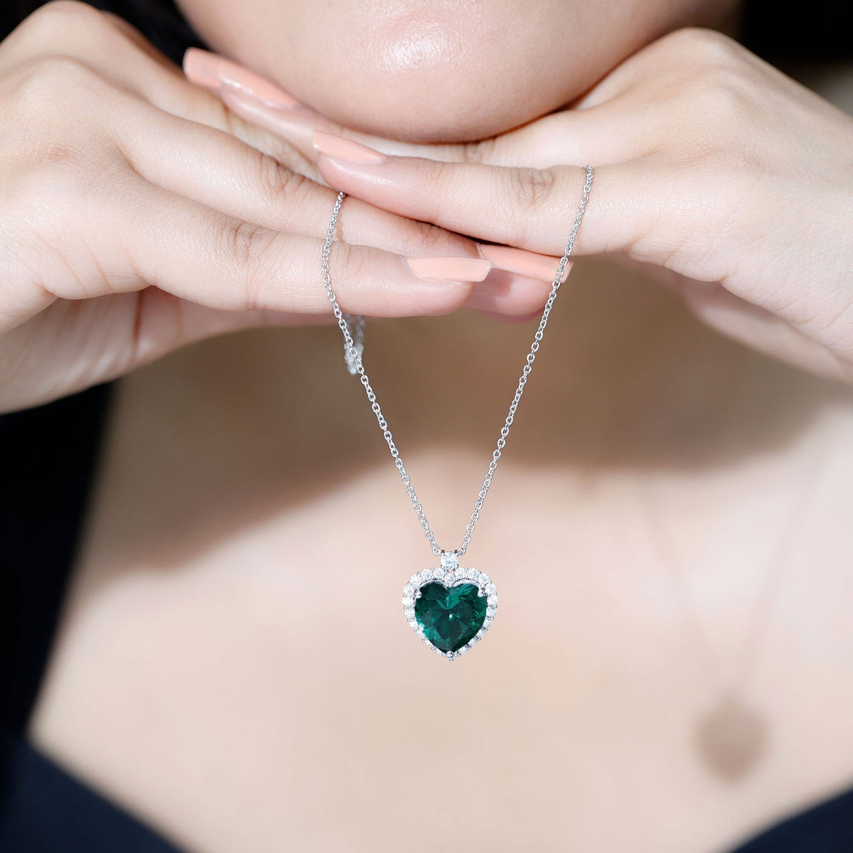 Emerald Heart Pendant Lab Grown Emerald 5.6 Ct – Moissanite Necklace With Sparkling Halo