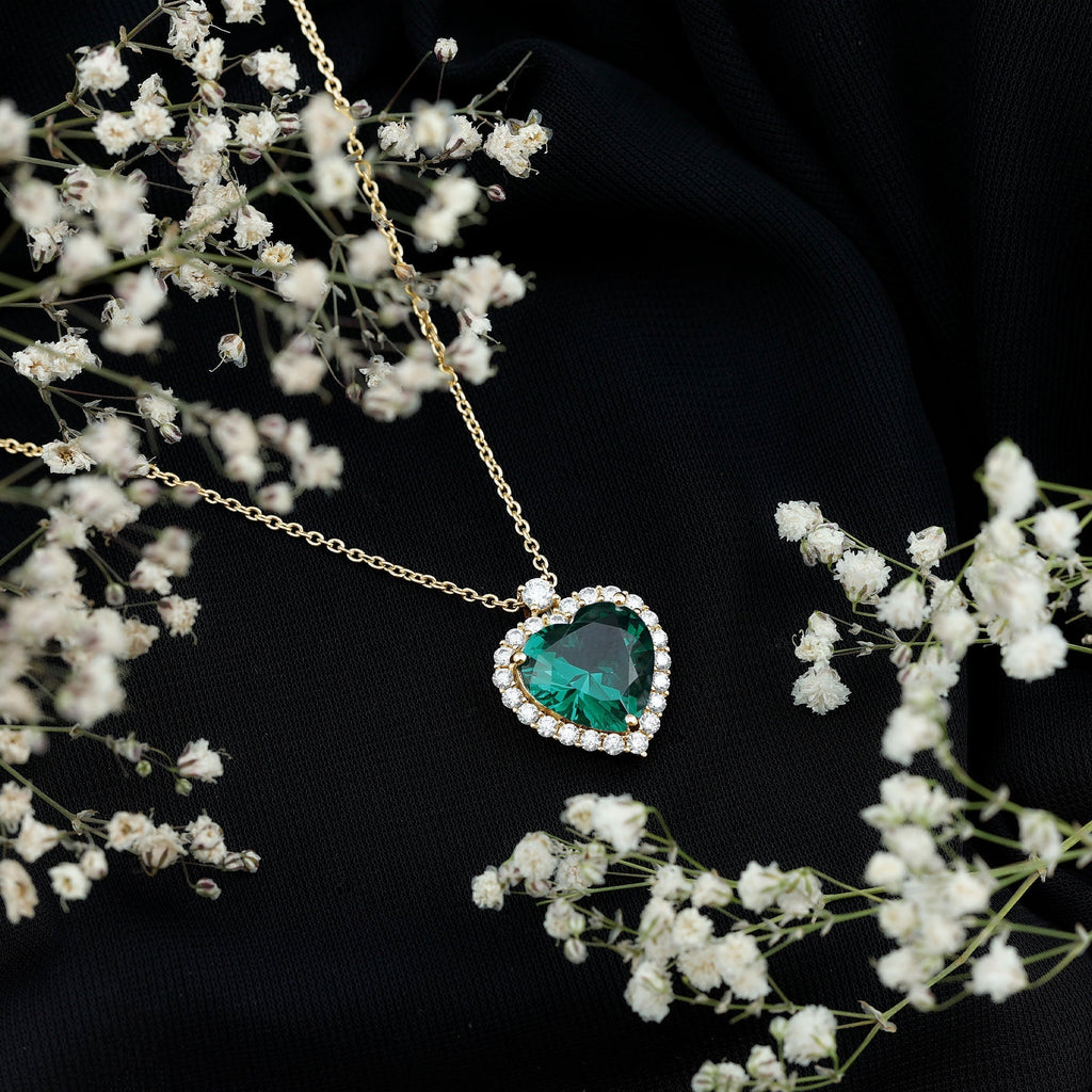 Emerald Heart Pendant Lab Grown Emerald 5.6 Ct – Moissanite Necklace With Sparkling Halo