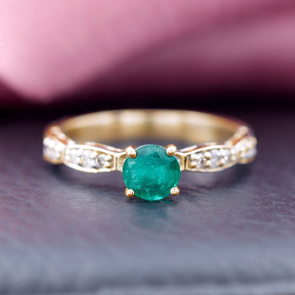 Emerald Promise Ring – AAA Quality Solitaire Emerald Ring with Diamond Accents