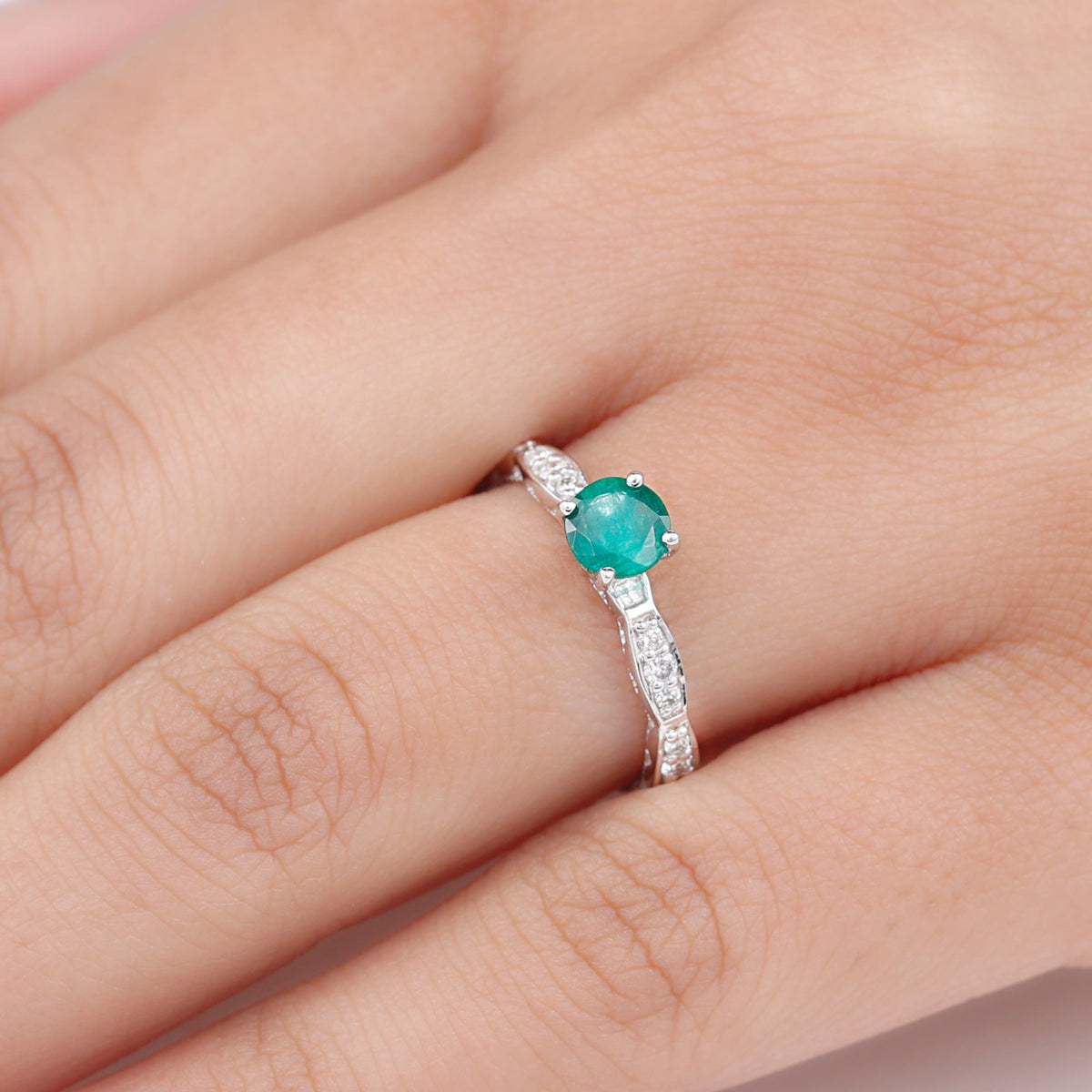 Emerald Promise Ring – AAA Quality Solitaire Emerald Ring with Diamond Accents