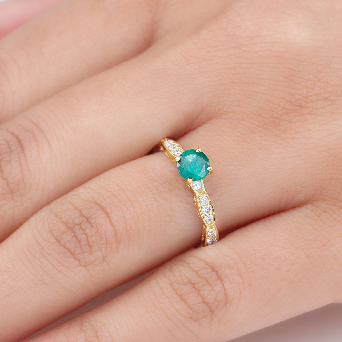 Emerald Promise Ring – AAA Quality Solitaire Emerald Ring with Diamond Accents