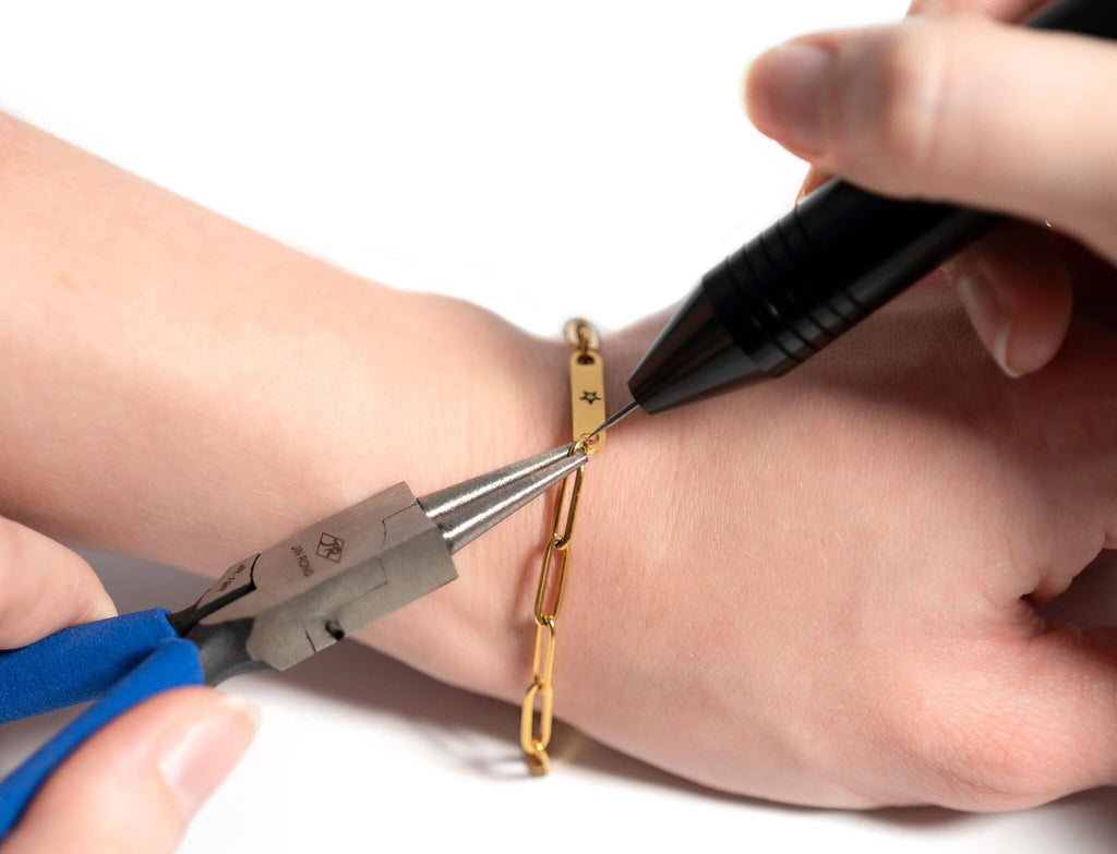 Engraved Gold Paperclip Bracelet – Customizable 18K Gold Plated Chain Jewelry - Bracelets | Sunflower Soul Boutique
