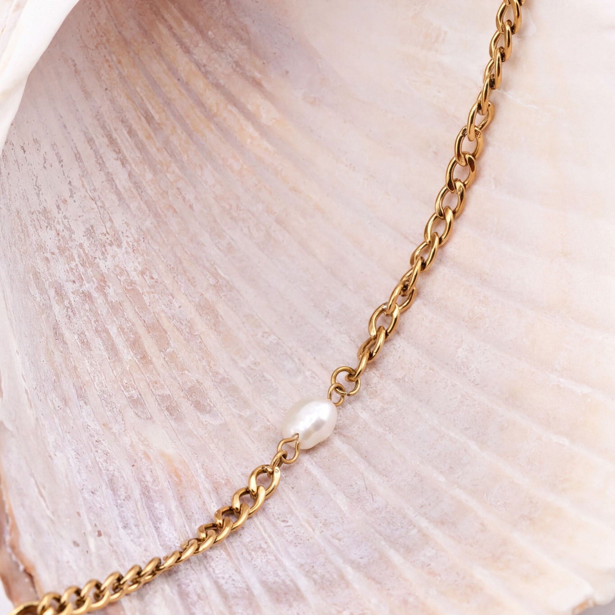 Figaro Gold Chain – 18K Gold Necklace | Durable PVD Coated Stainless Steel - Necklaces | Sunflower Soul Boutique