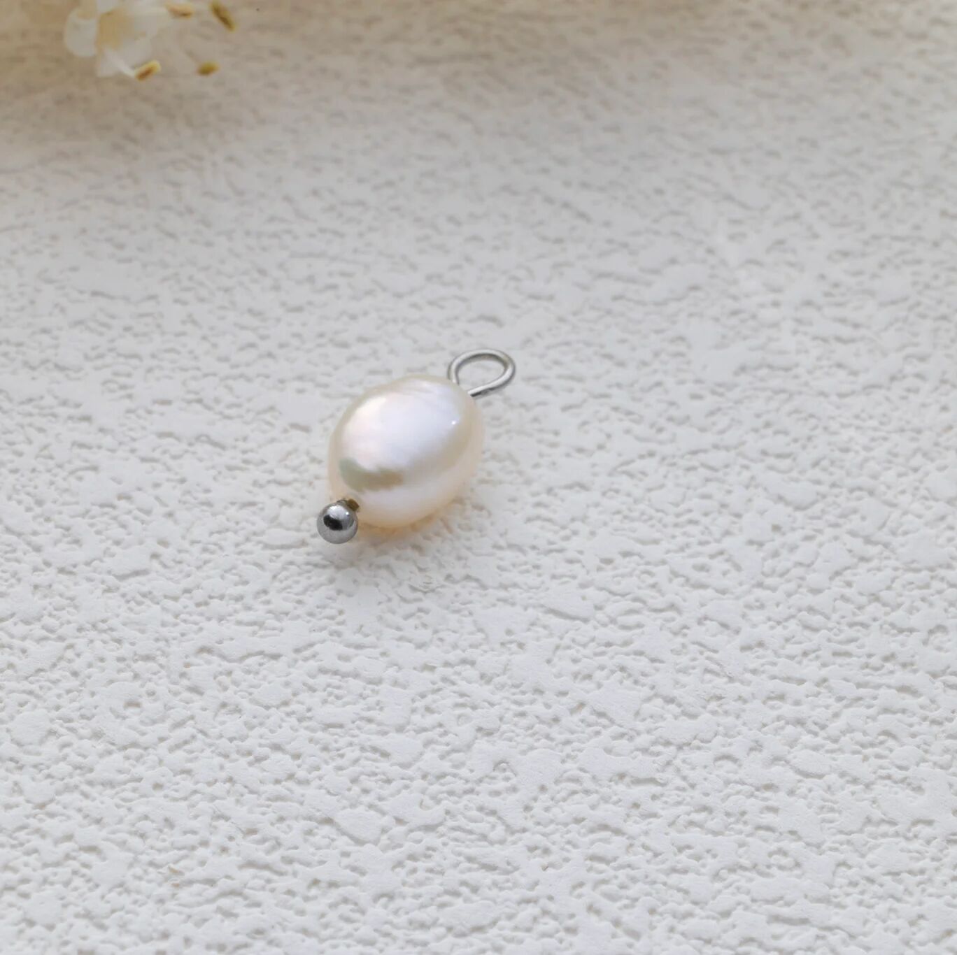 Freshwater Pearl Charm – 18K Gold PVD Stainless Steel Tarnish Resistant Classic Design - Charms | Sunflower Soul Boutique