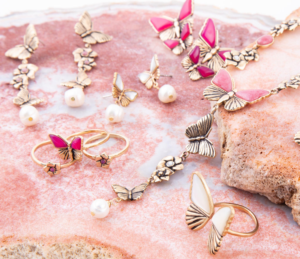 Pink Fuchsia Agate Golden Butterflies Triple Ring Set