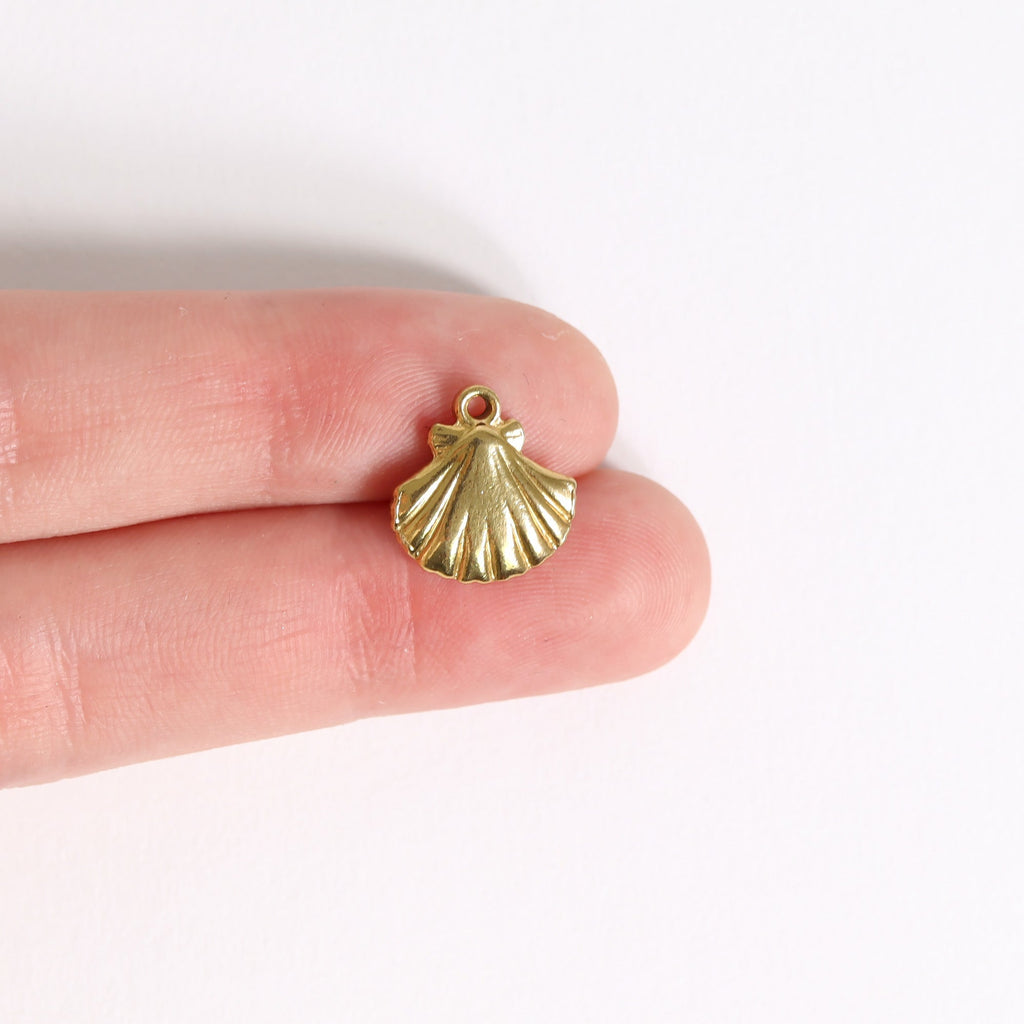 Gold Clam Shell Charm – 18K Gold PVD Coated Stainless Steel Pendant for Bracelets - charm | Sunflower Soul Boutique