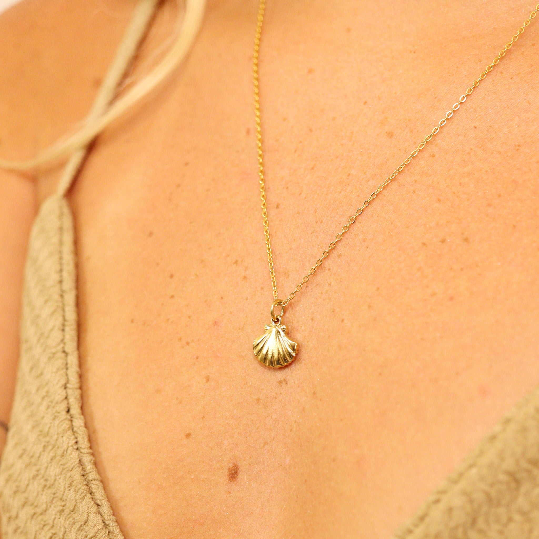 Gold Clam Shell Charm – 18K Gold PVD Coated Stainless Steel Pendant for Bracelets - charm | Sunflower Soul Boutique
