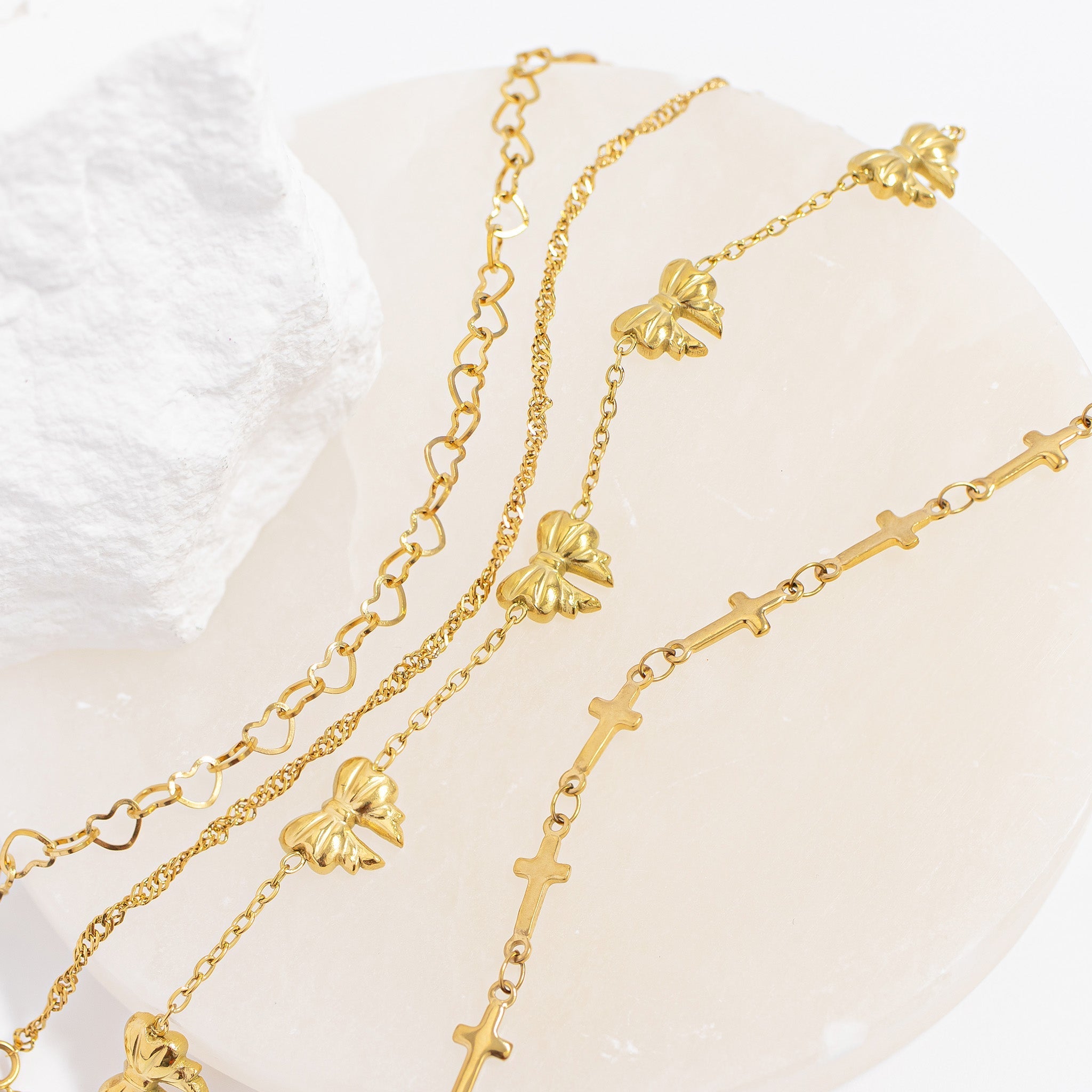 Gold Cross Bracelet – 18K Gold Jewelry | Hypoallergenic Stainless Steel Chain Link - Bracelets | Sunflower Soul Boutique