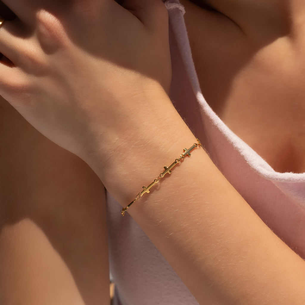 Gold Cross Bracelet – 18K Gold Jewelry | Hypoallergenic Stainless Steel Chain Link - Bracelets | Sunflower Soul Boutique