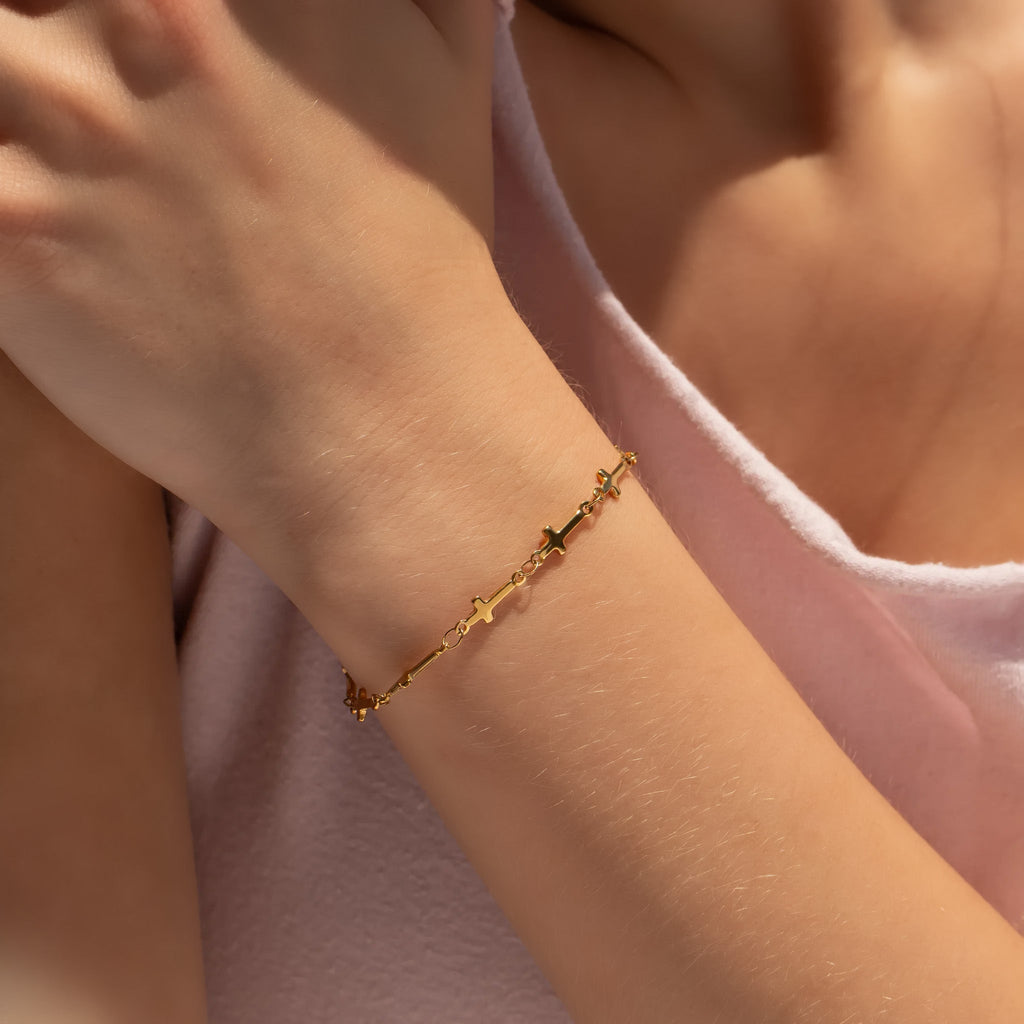 Gold Cross Bracelet – 18K Gold Jewelry | Hypoallergenic Stainless Steel Chain Link - Bracelets | Sunflower Soul Boutique
