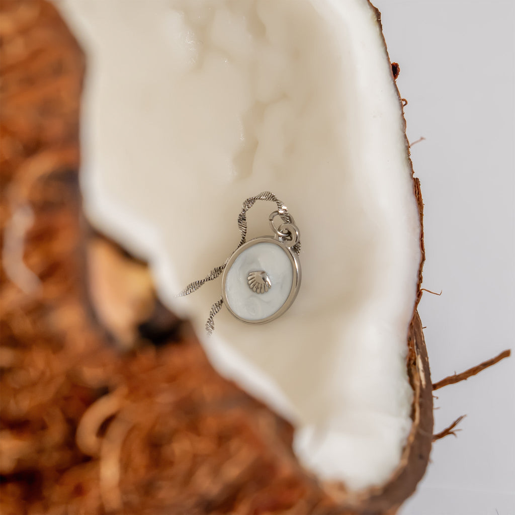Gold Enamel Shell Charm – 18K Gold Charm | Stainless Steel Hypoallergenic Jewelry - charm | Sunflower Soul Boutique