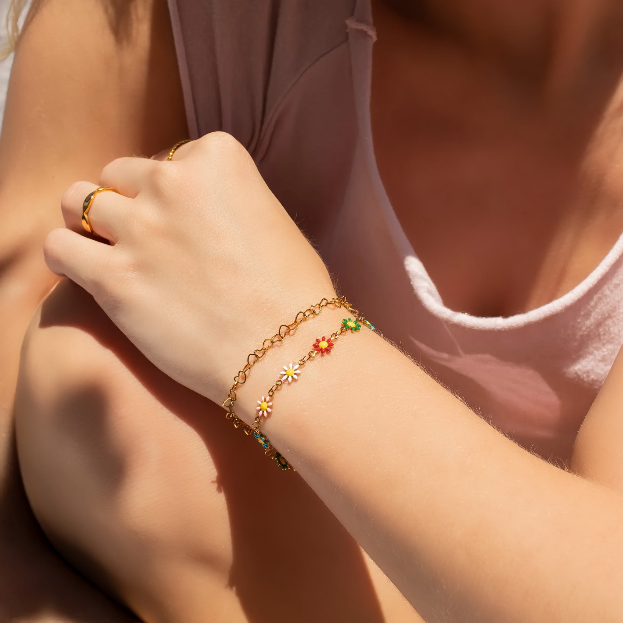 Gold Floral Bracelet – 18K Gold Jewelry PVD Coated Enamel Flower Chain - Bracelets | Sunflower Soul Boutique