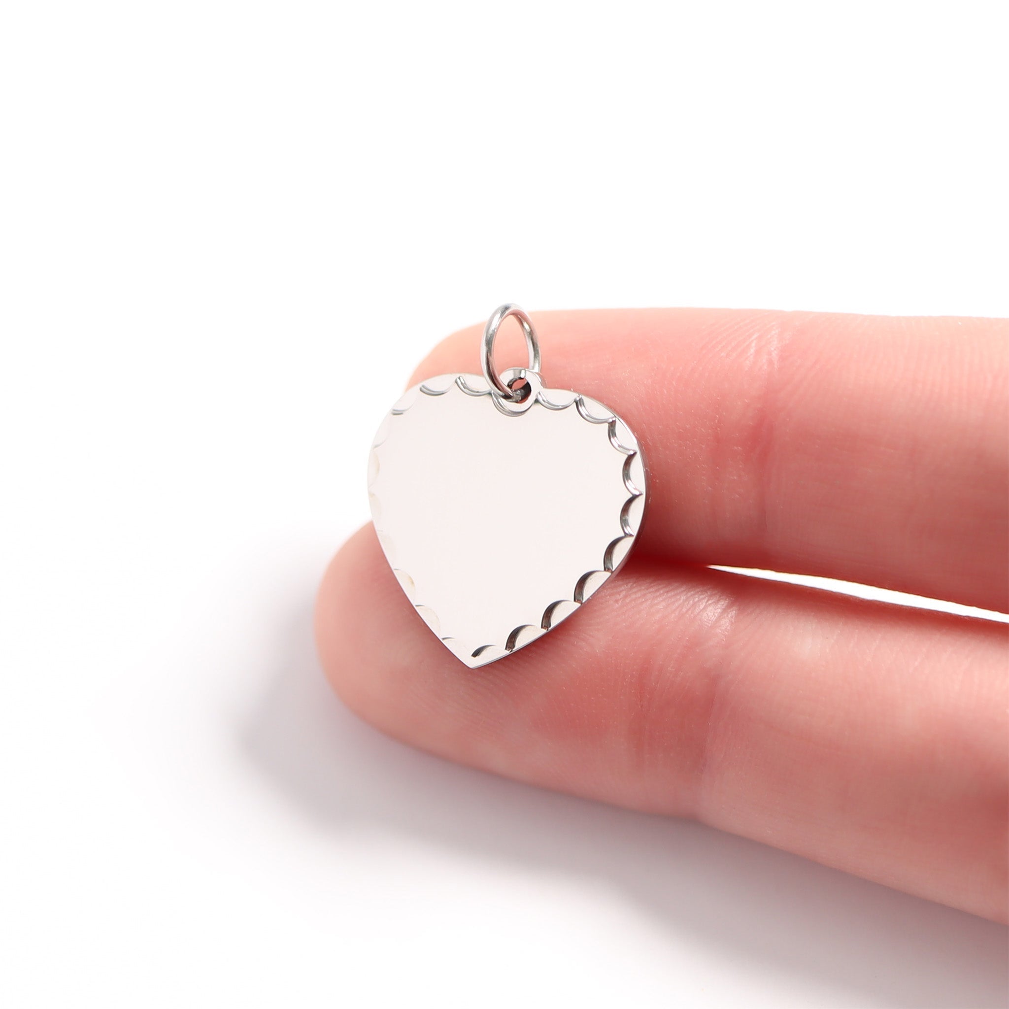 Gold Heart Pendant – 18K Gold Plated Stainless Steel Pendant With Scalloped Edge - Pendants | Sunflower Soul Boutique