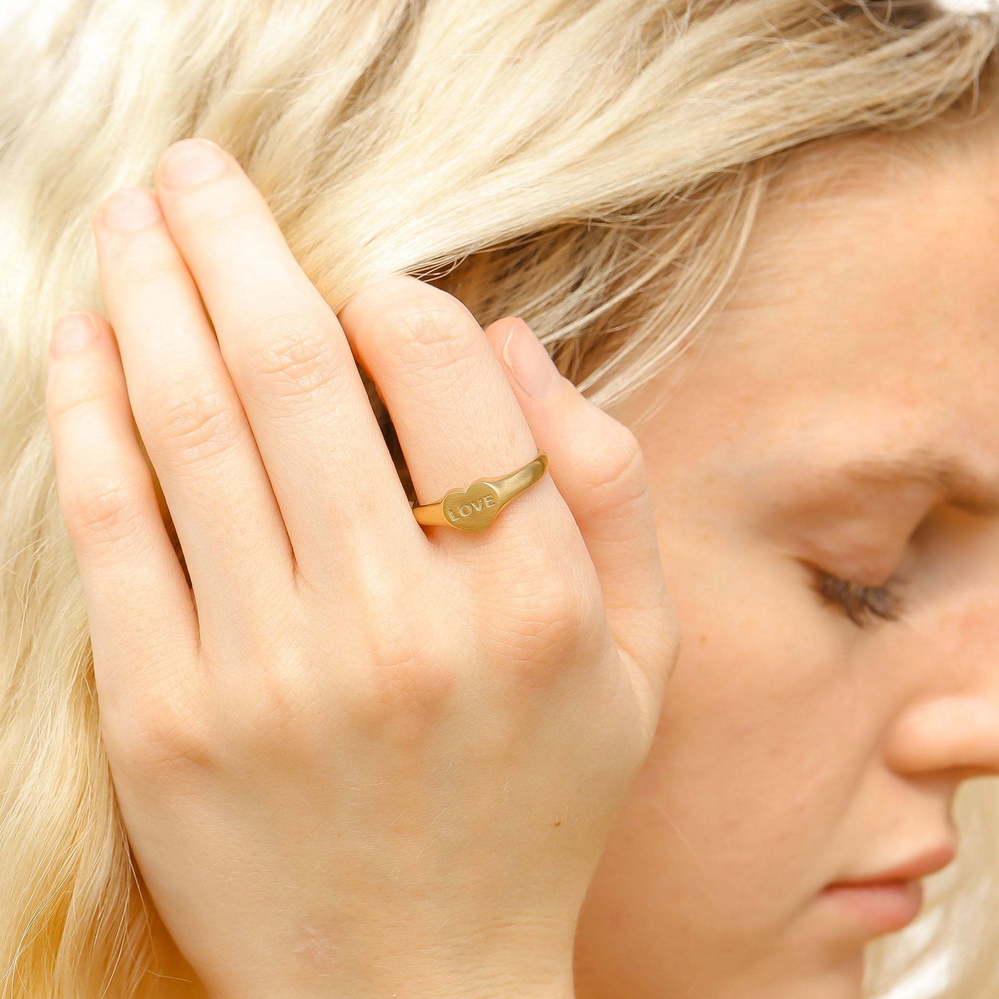 Gold Heart Signet Ring – Durable Stainless Steel Ring With PVD Coated Finish - Ring | Sunflower Soul Boutique