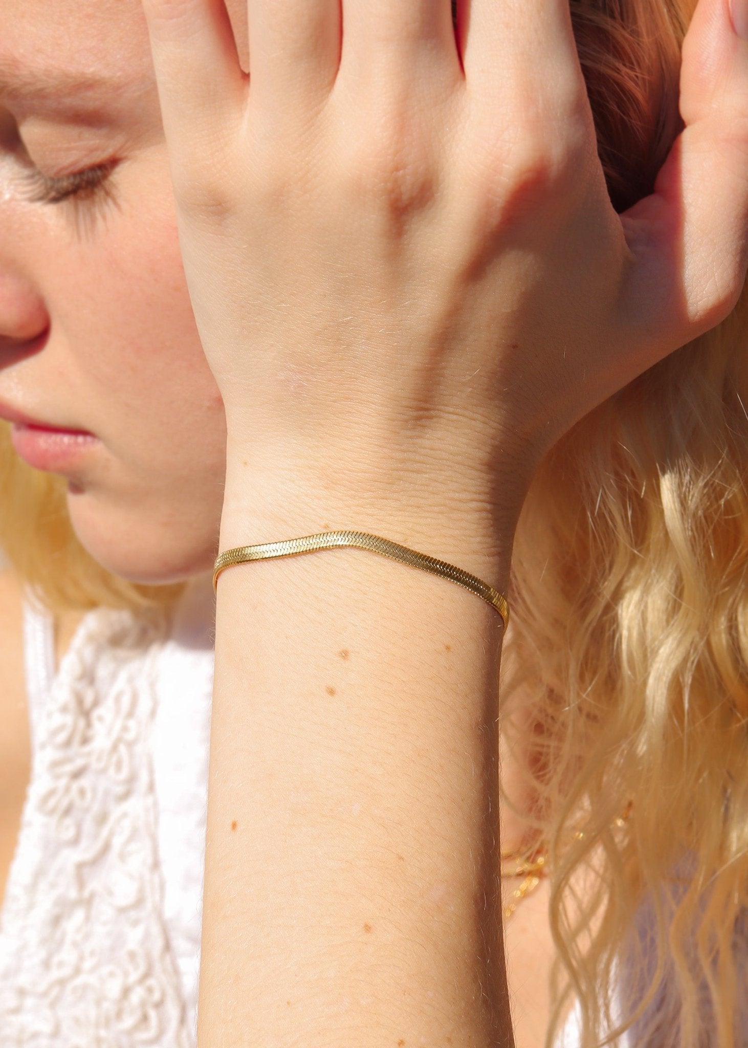 Gold Herringbone Bracelet – 18K Gold Chain With Durable Stainless Steel Lobster Clasp - Bracelets | Sunflower Soul Boutique