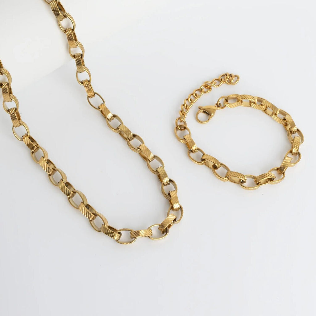 Gold Oval Chain Necklace – Thick 18K Gold PVD Stainless Steel Oval Links - Necklaces | Sunflower Soul Boutique