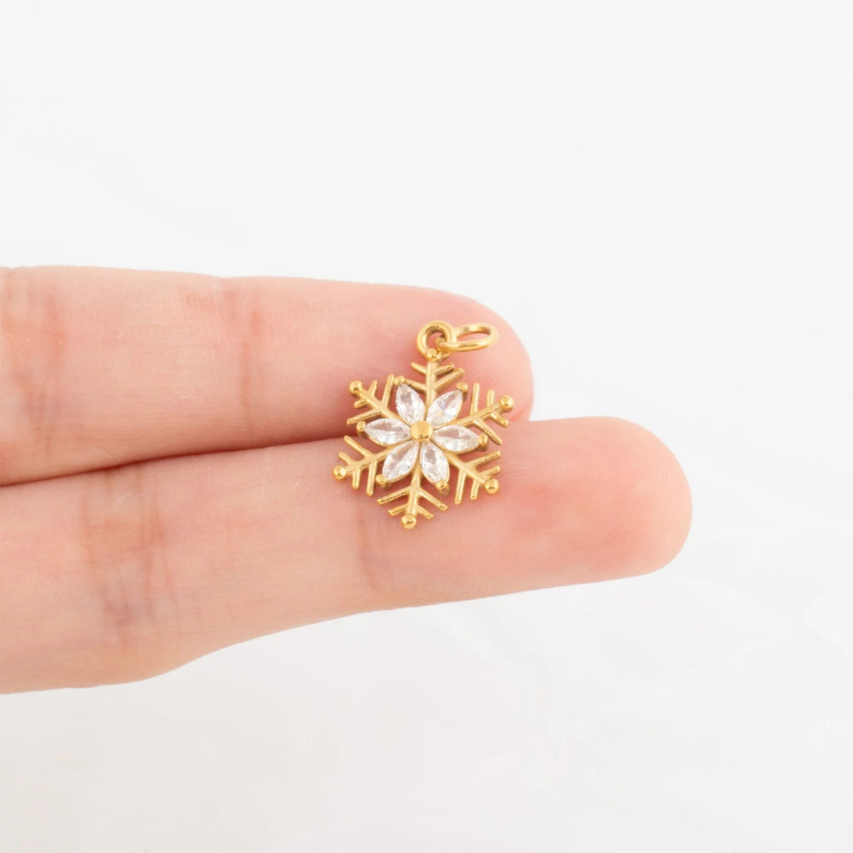 Wholesale Jewelry 18K Gold PVD Stainless Steel Snowflake Charm- gold scale shot  