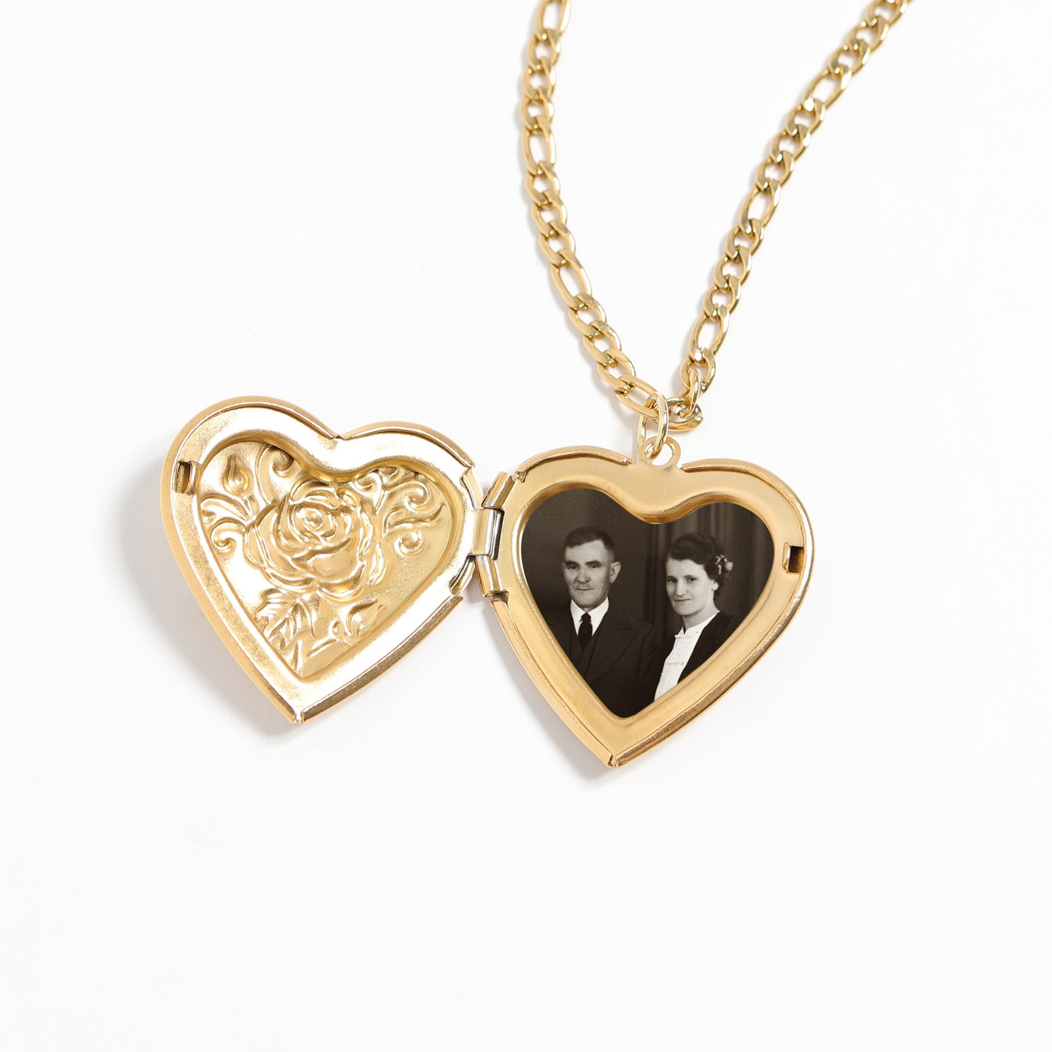 Rose Heart Locket – 18K Gold Pendant | Waterproof Stainless Steel Photo Holder
