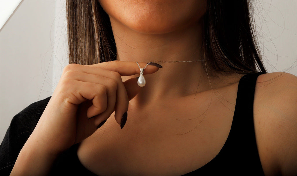 Freshwater Pearl Necklace, Handmade 14K Gold, Adjustable 16-18 Inch