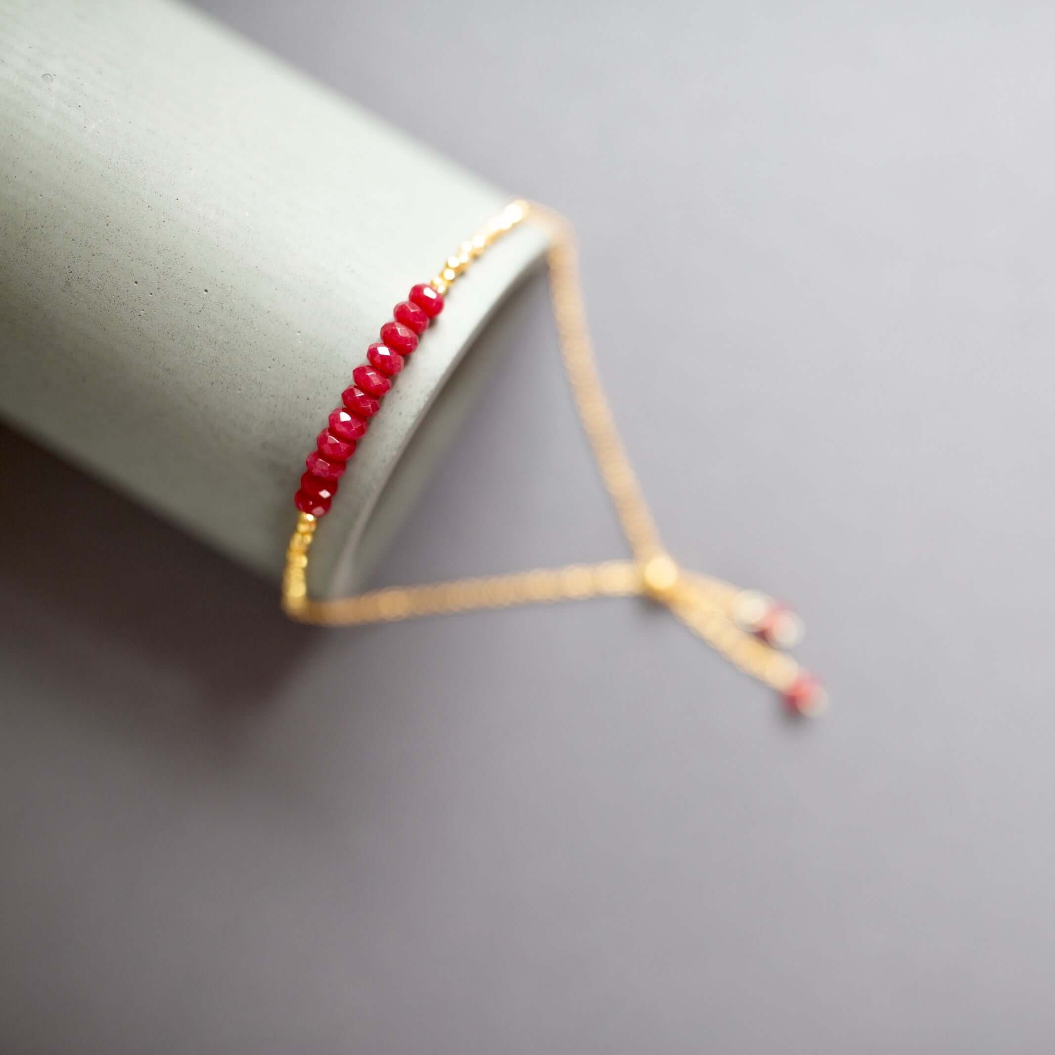 Peridot Quartz Bracelet – Adjustable Bezel Gemstone Bracelet With Red Jade Jewelry Accents
