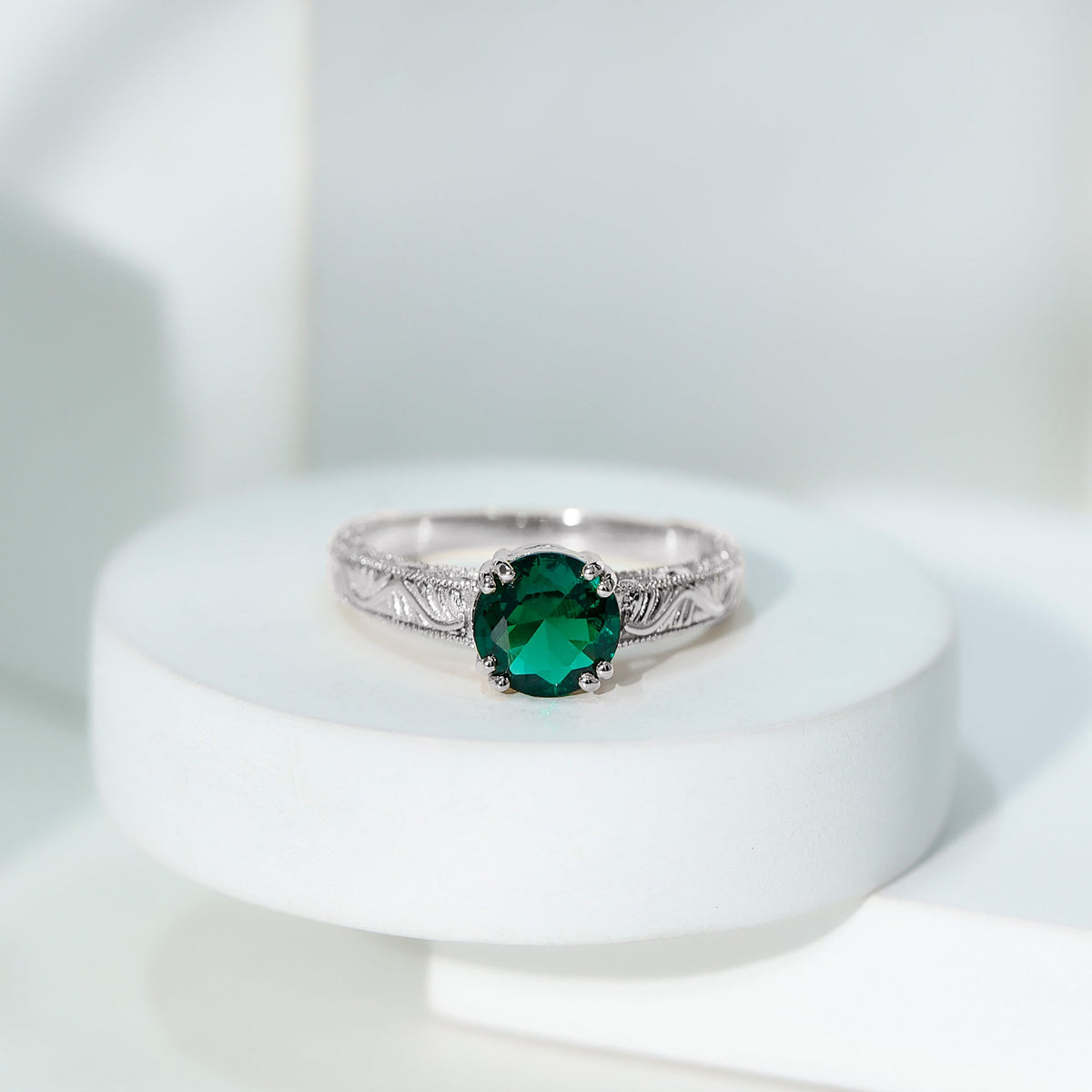 Lab Emerald Engagement Ring – Vintage Solitaire Design with Intricate Detailing