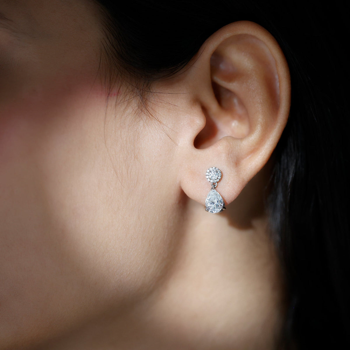 Lab Grown Diamond Earrings – Bridal Drop Earrings With Pear Cut & Halo Design