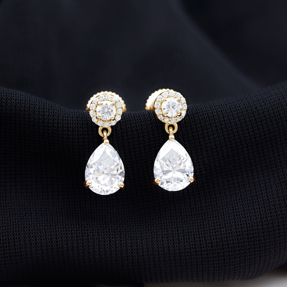 Lab Grown Diamond Earrings – Bridal Drop Earrings With Pear Cut & Halo Design