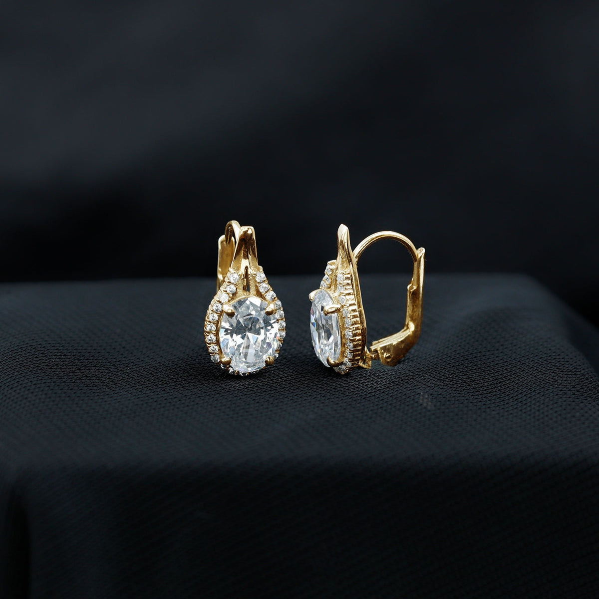 Lab Grown Diamond Earrings – Certified 2.5 Carat Oval Halo Studs With Lever Back Closure