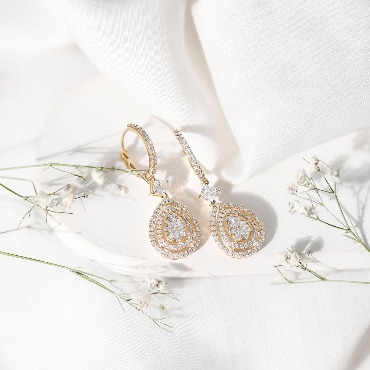 Lab Grown Diamond Earrings – Elegant Bridal Teardrop Drop With Pave Setting