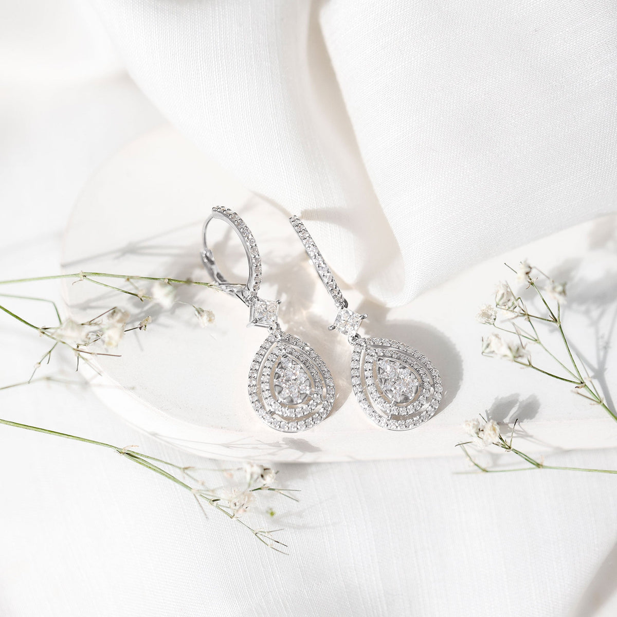 Lab Grown Diamond Earrings – Elegant Bridal Teardrop Drop With Pave Setting