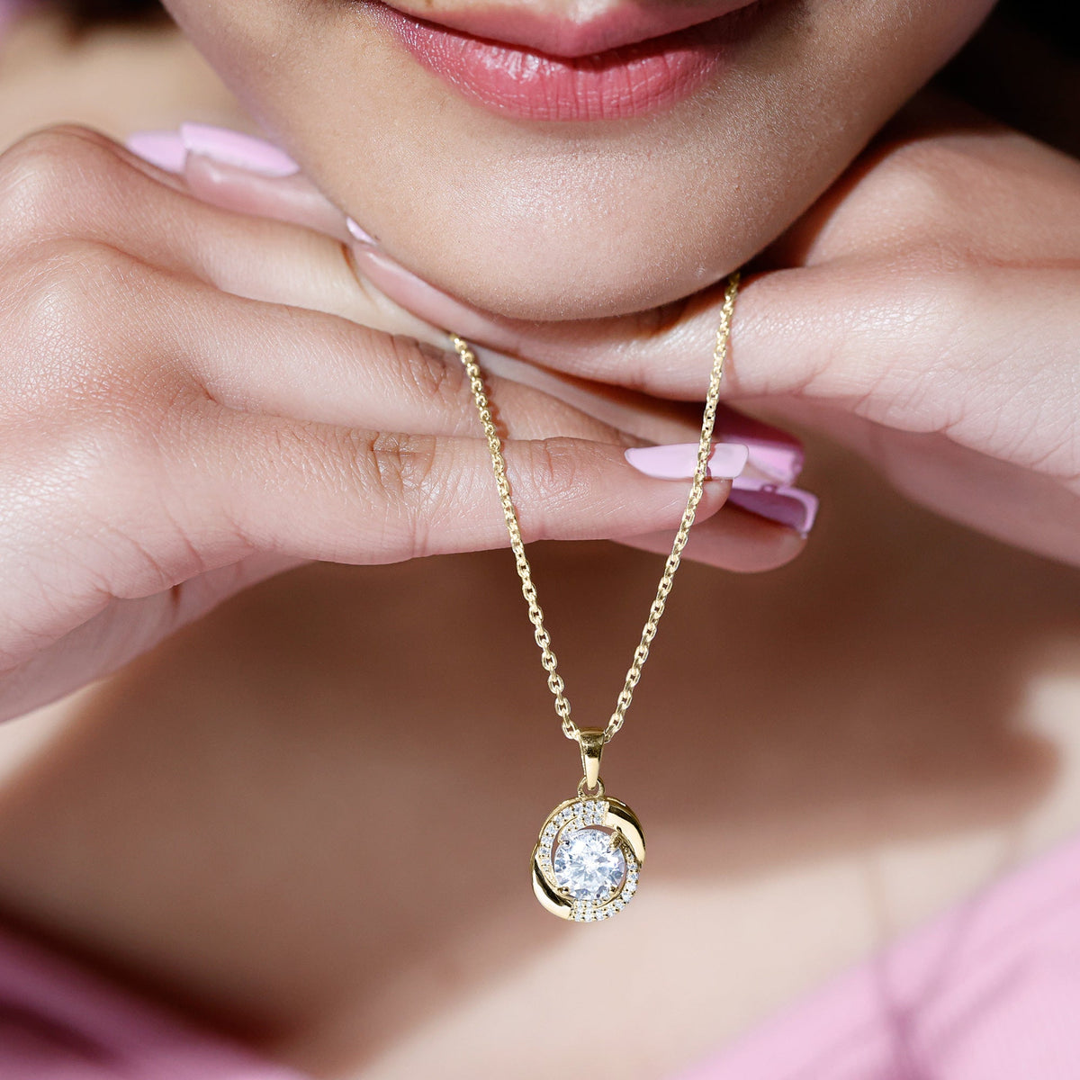 Lab Grown Diamond Necklace – 2 Carat Swirl Pendant With Round Prong Set Diamond