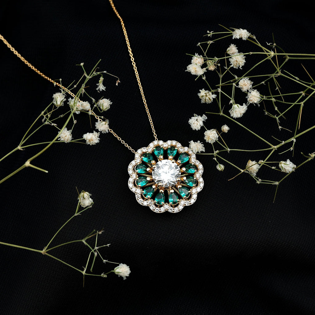 Lab Grown Diamond Necklace – 3 Carat Bridal Flower Pendant With Emerald Halo