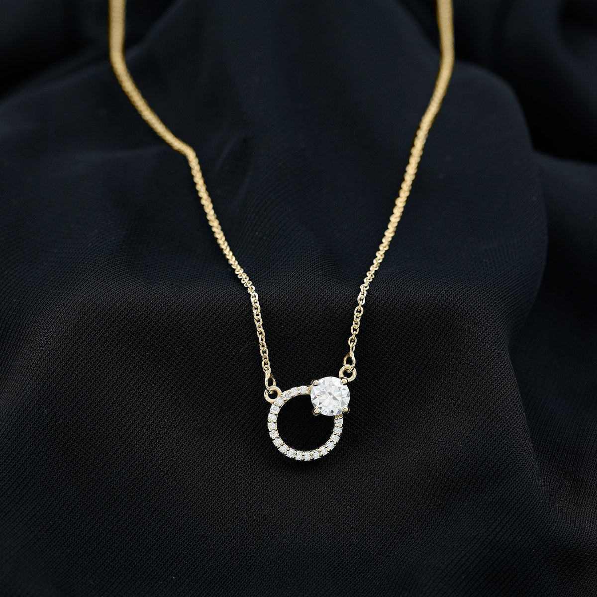Lab Grown Diamond Necklace – Circle Of Life Pendant With Round Cut Diamonds