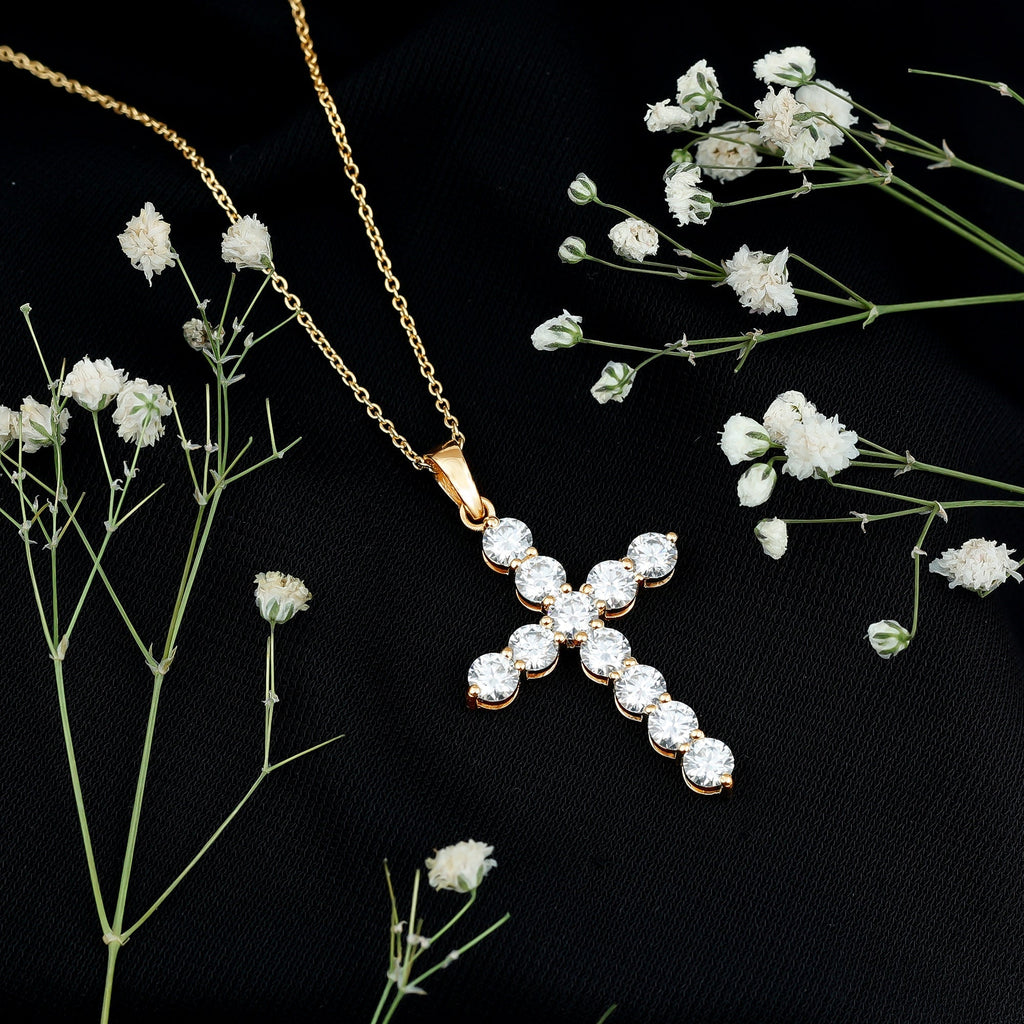 Lab Grown Diamond Necklace – Elegant Catholic Cross Pendant with Round Cut Diamonds