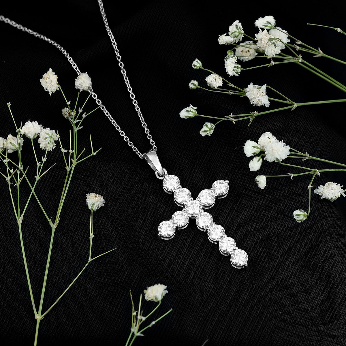 Lab Grown Diamond Necklace – Elegant Catholic Cross Pendant with Round Cut Diamonds